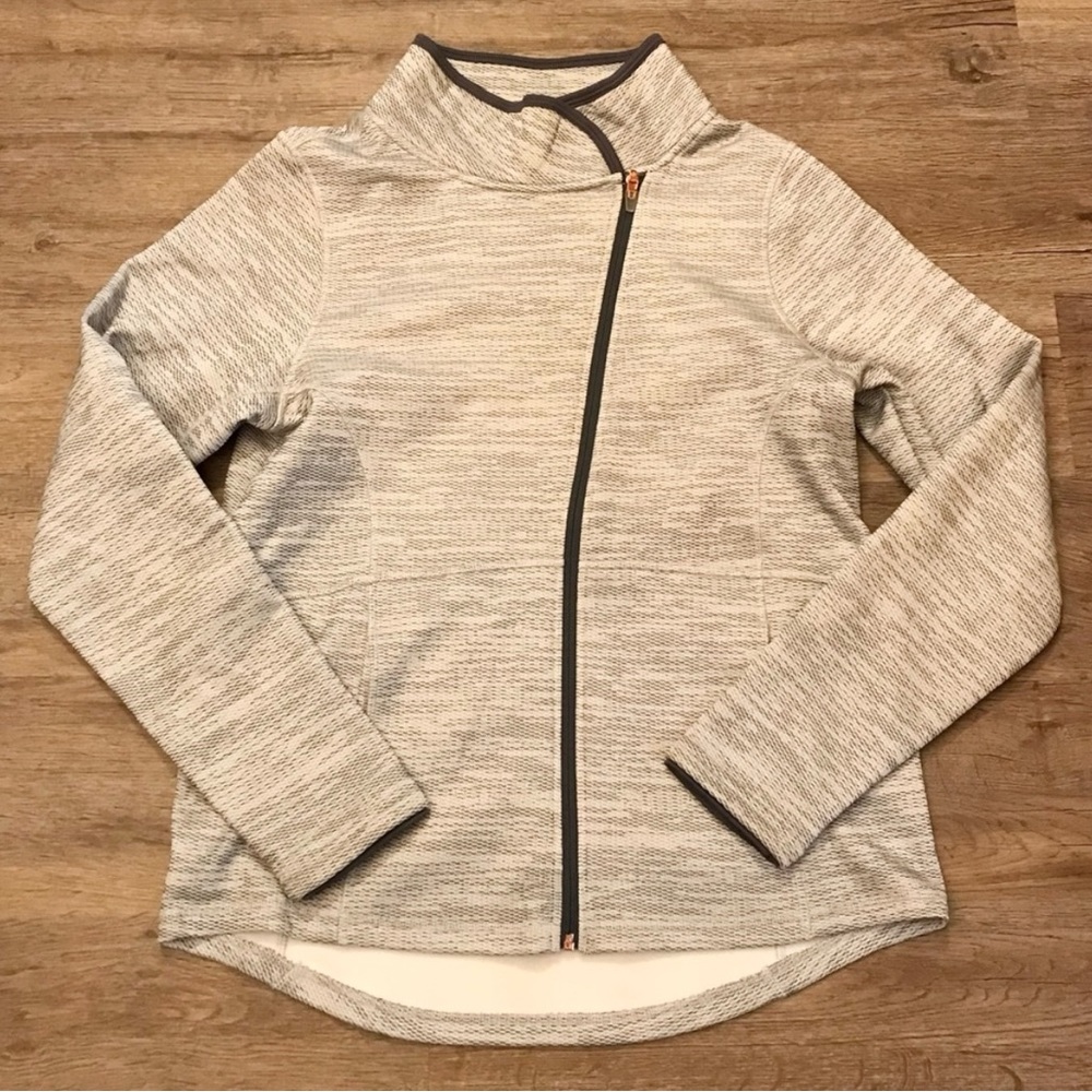 Champion Jacket - Picture 2 of 7